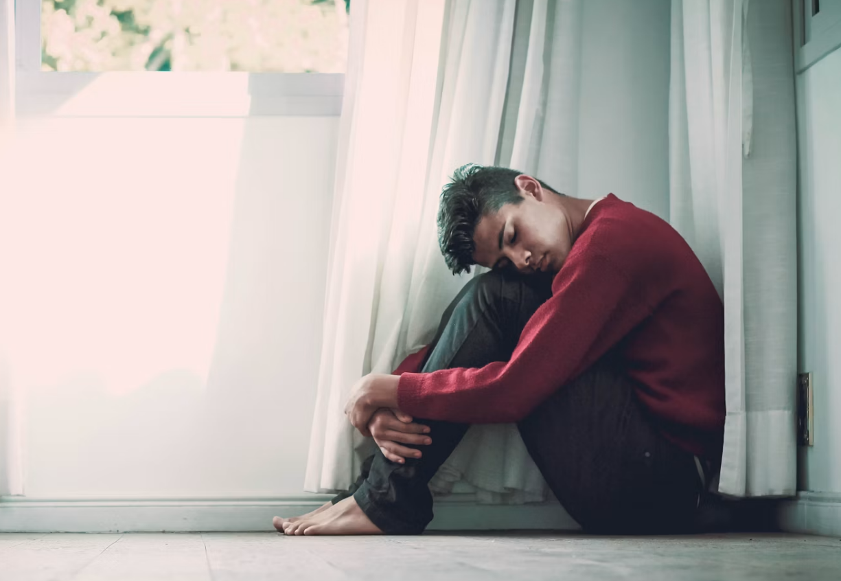 Men's Mental Health Awareness Month: Saatnya Laki-laki Berhenti Berjuang dalam Diam