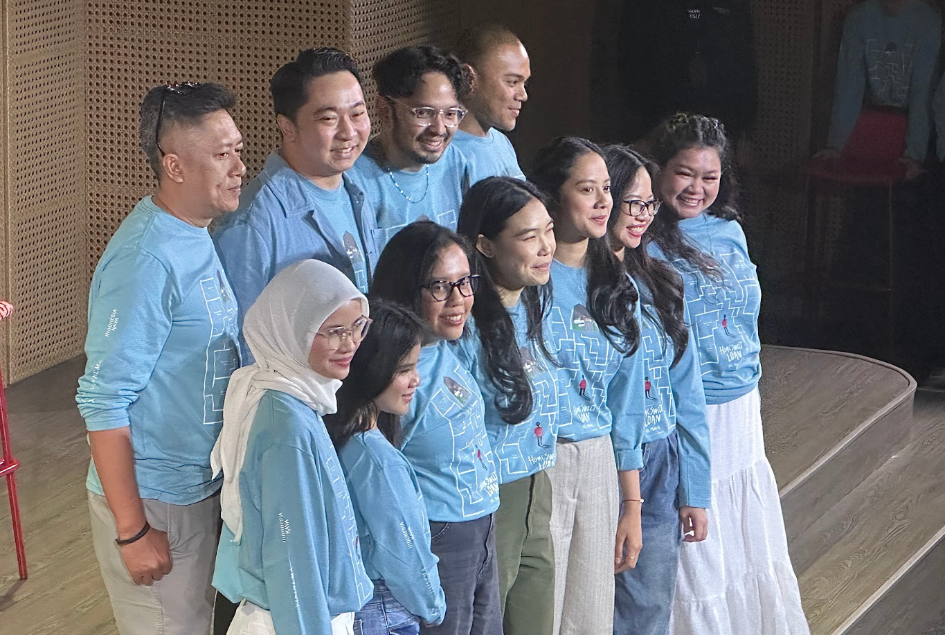 Jajaran cast and crew Home Sweet Loan The Musical saat konferensi pers pada Kamis (6/8).