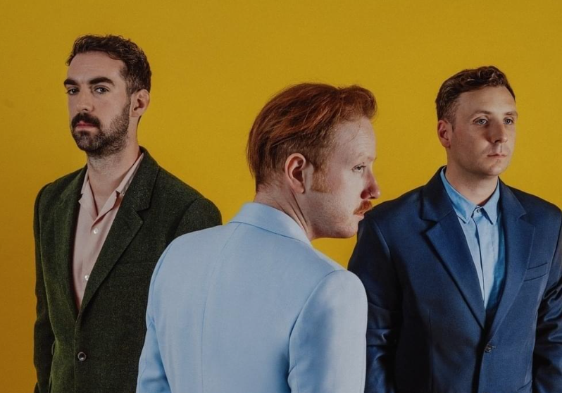 Two Door Cinema Club Rayakan 15 Tahun Album Tourist History di LaLaLa Festival 2026