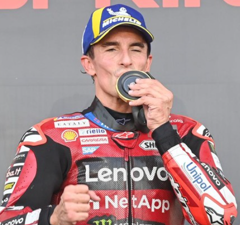 MotoGP Mandalika 2026: Kutukan Akhirnya Patah untuk Marc Marquez, namun Aprilia yang Berpesta di Hari Minggu (1)